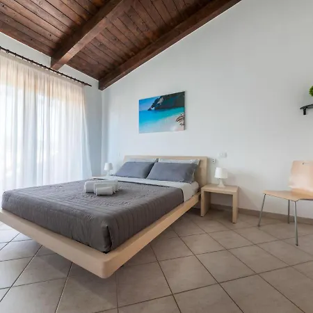 Locazione Turistica Paradise-24 Li Valcaggi